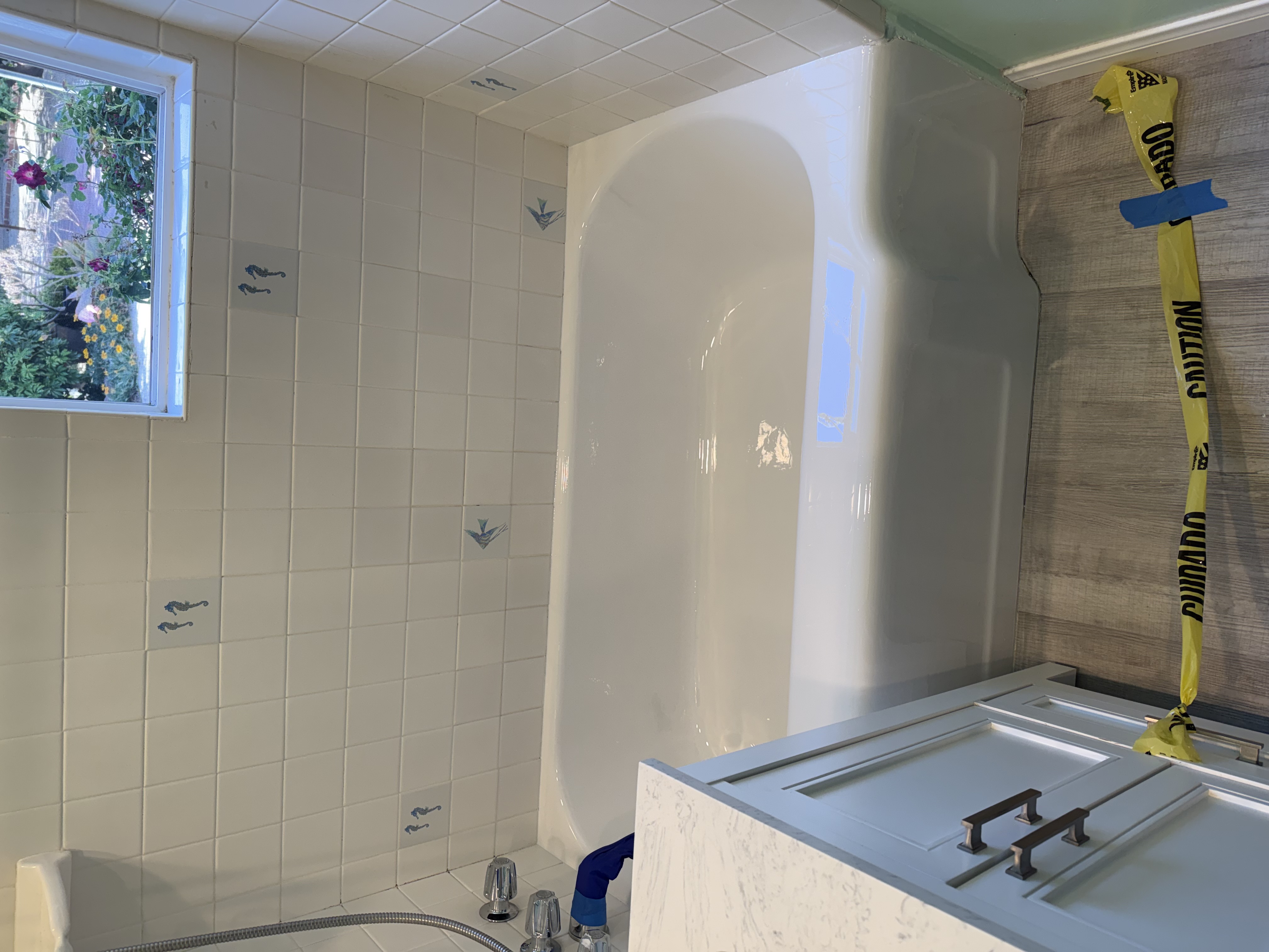 Smooth glossy finish on restored cast iron bathtub in Beverly Hills